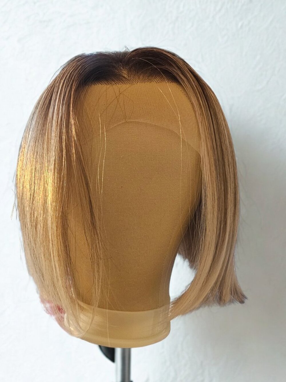 Chelsea Smith Crowns Lace Front Wig NEW Uncut Lace Discontinued Style - Picture 6 of 6